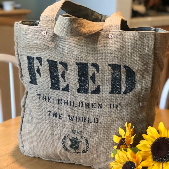feed tote